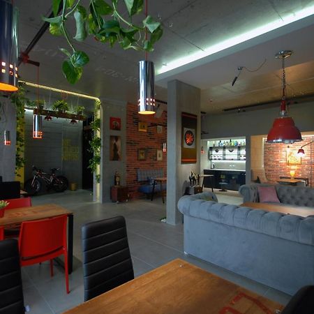 Cubby Hotel Λβιβ Εξωτερικό φωτογραφία