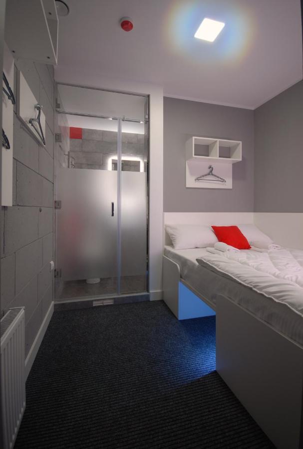 Cubby Hotel Λβιβ Εξωτερικό φωτογραφία