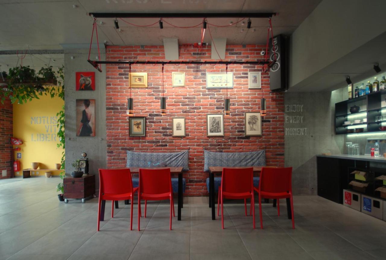 Cubby Hotel Λβιβ Εξωτερικό φωτογραφία